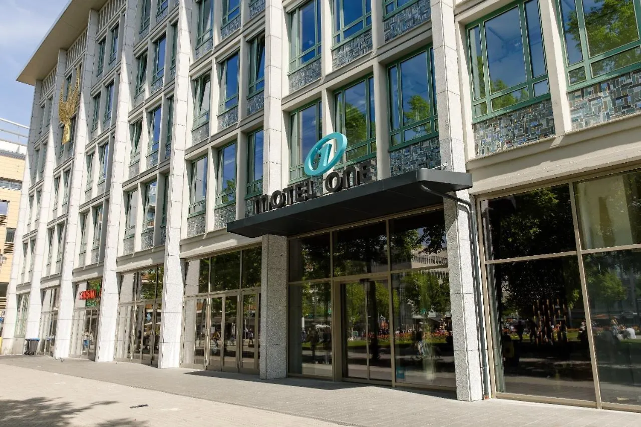 Motel One Mannheim Hotel